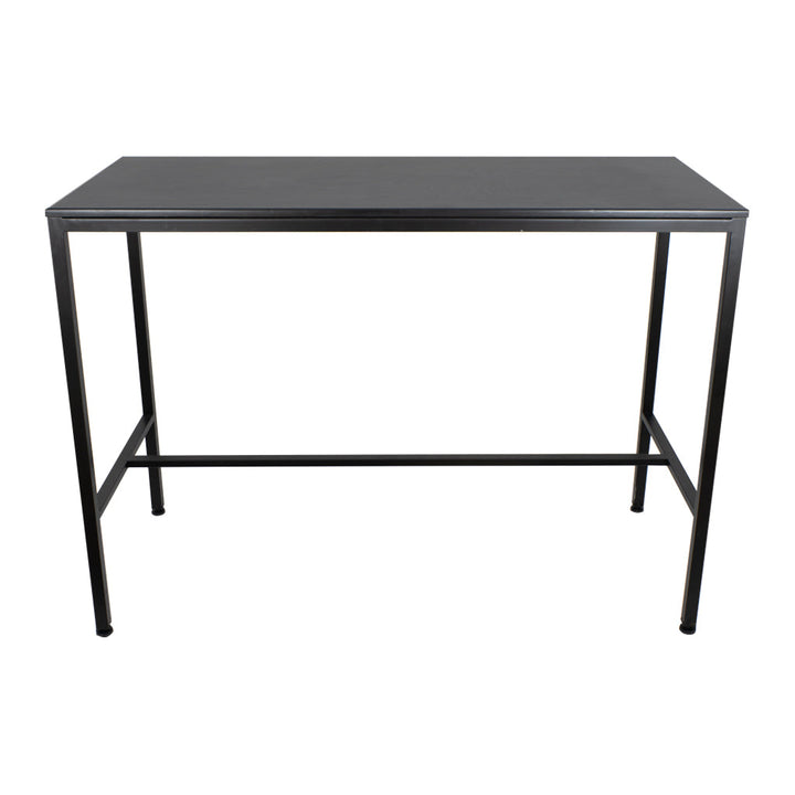 Mesa de comedor bar con cubierta de madera teñida negra y estructura de acero negro, vista de frente