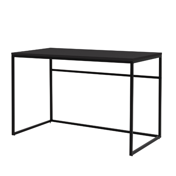 Escritorio visto en tres cuartos, con cubierta negra y estructura tubular de metal negro