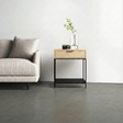 mueble Kallfu mesa lateral MIMA en plywood de abedul con acero electropintado negro mate en dormitorio