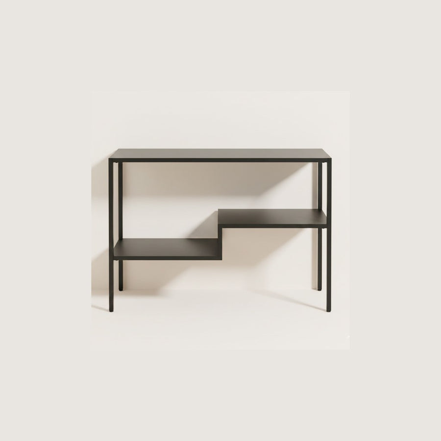 Arrimo Aseri metal negro mate, 107x35x76 cm — vista 3/4