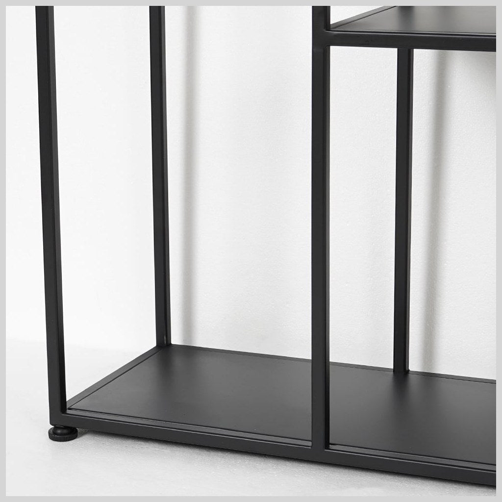 Arrimo Lanark Kallfü metal negro mate, 100x30x80 cm — detalle de la base