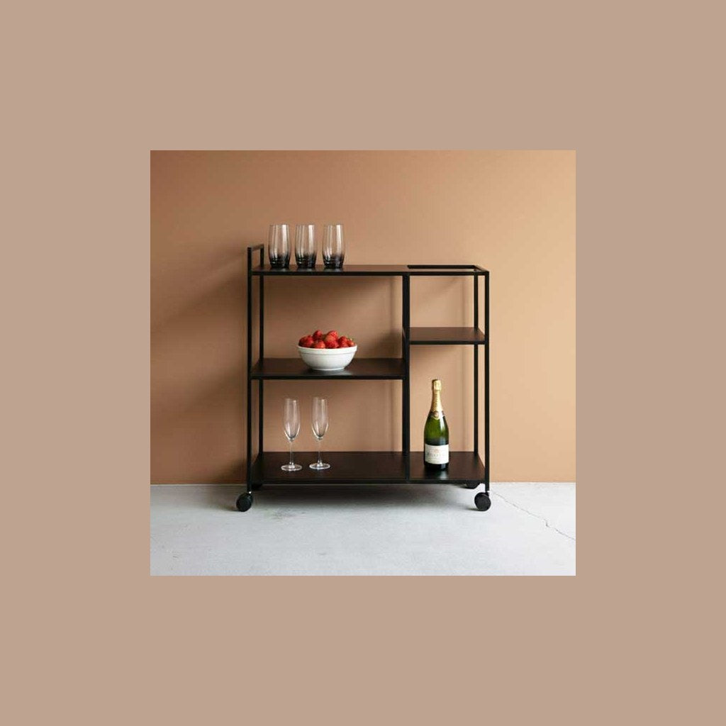 Carro Bar Bud Kallfü metal negro mate, 78x40x85 cm — vista frontal