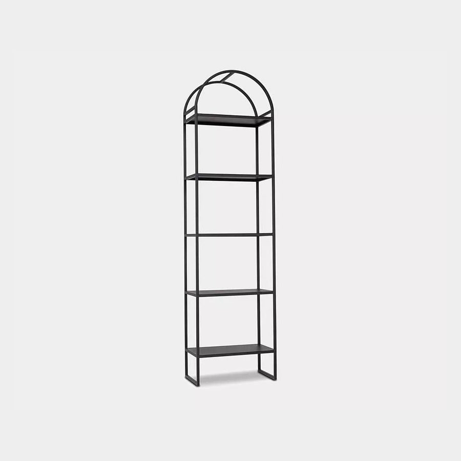 Estantería Arcus Kallfü en metal negro con arco superior, 190 cm de alto y cinco niveles — vista principal