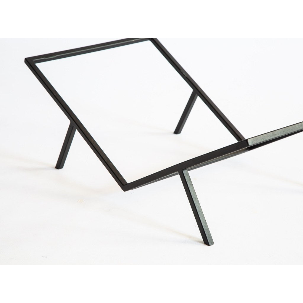 Leñero Libro Kallfü metal negro 53 cm — detalle del acero