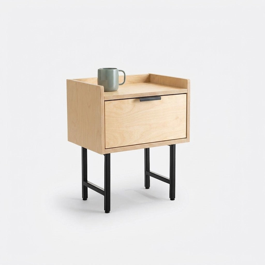 Velador Volga 43 Kallfü con cajón, madera MIMA y patas de metal negro, 43x30x52 cm — vista tres cuartos