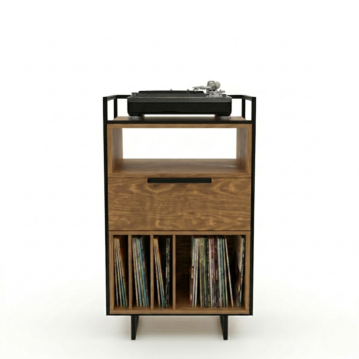 Mueble para vinilos en tono nogal con marco de acero negro, tocadiscos arriba y discos en la base